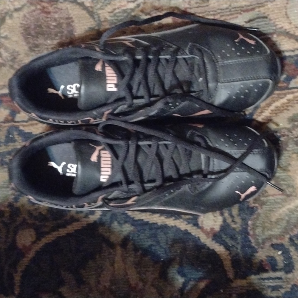 PUMA SOFTFOAM ATHLETIC WOMANS SIZE 10